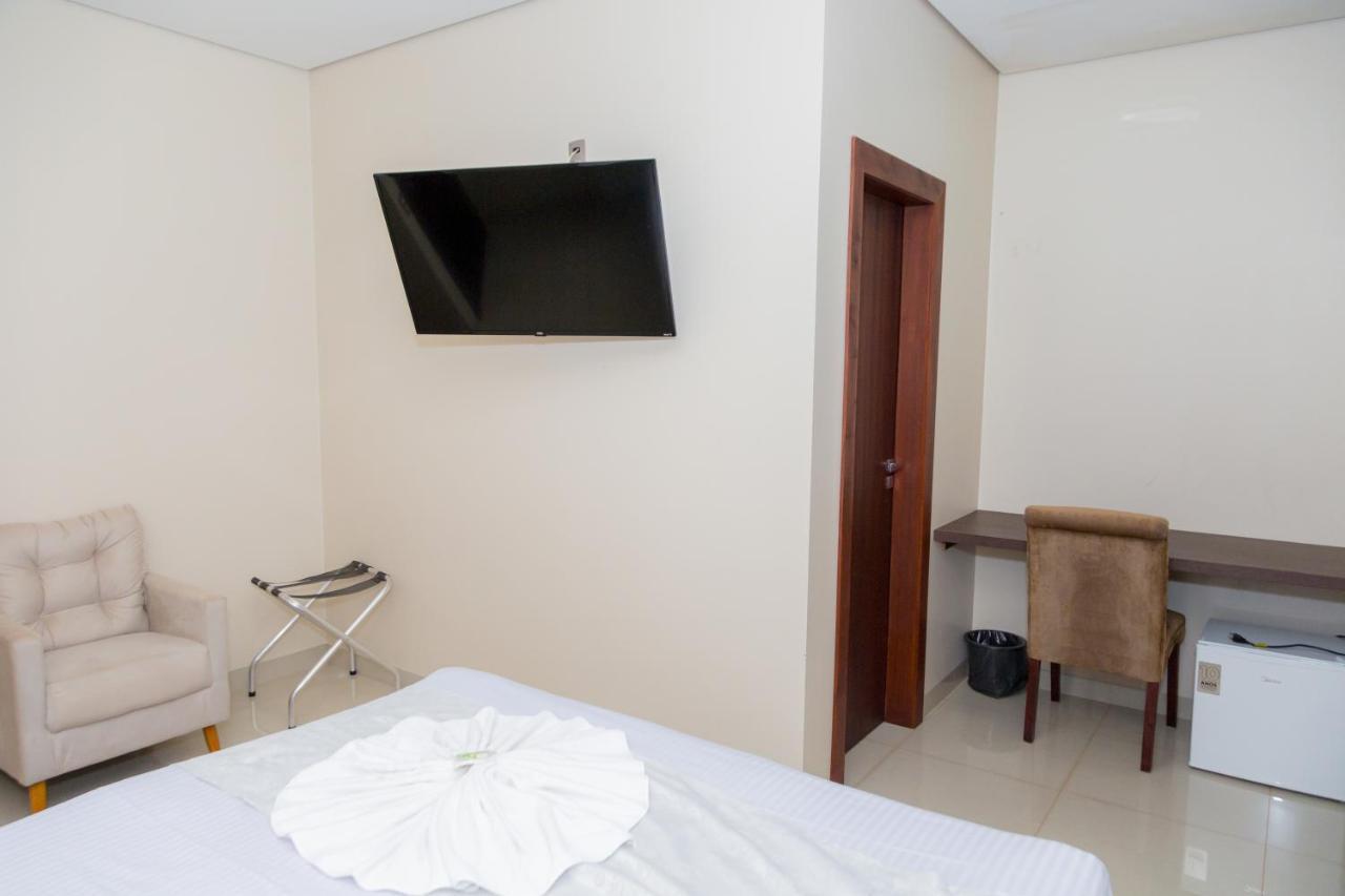 Hotel Itatiaia Tangará da Serra Extérieur photo