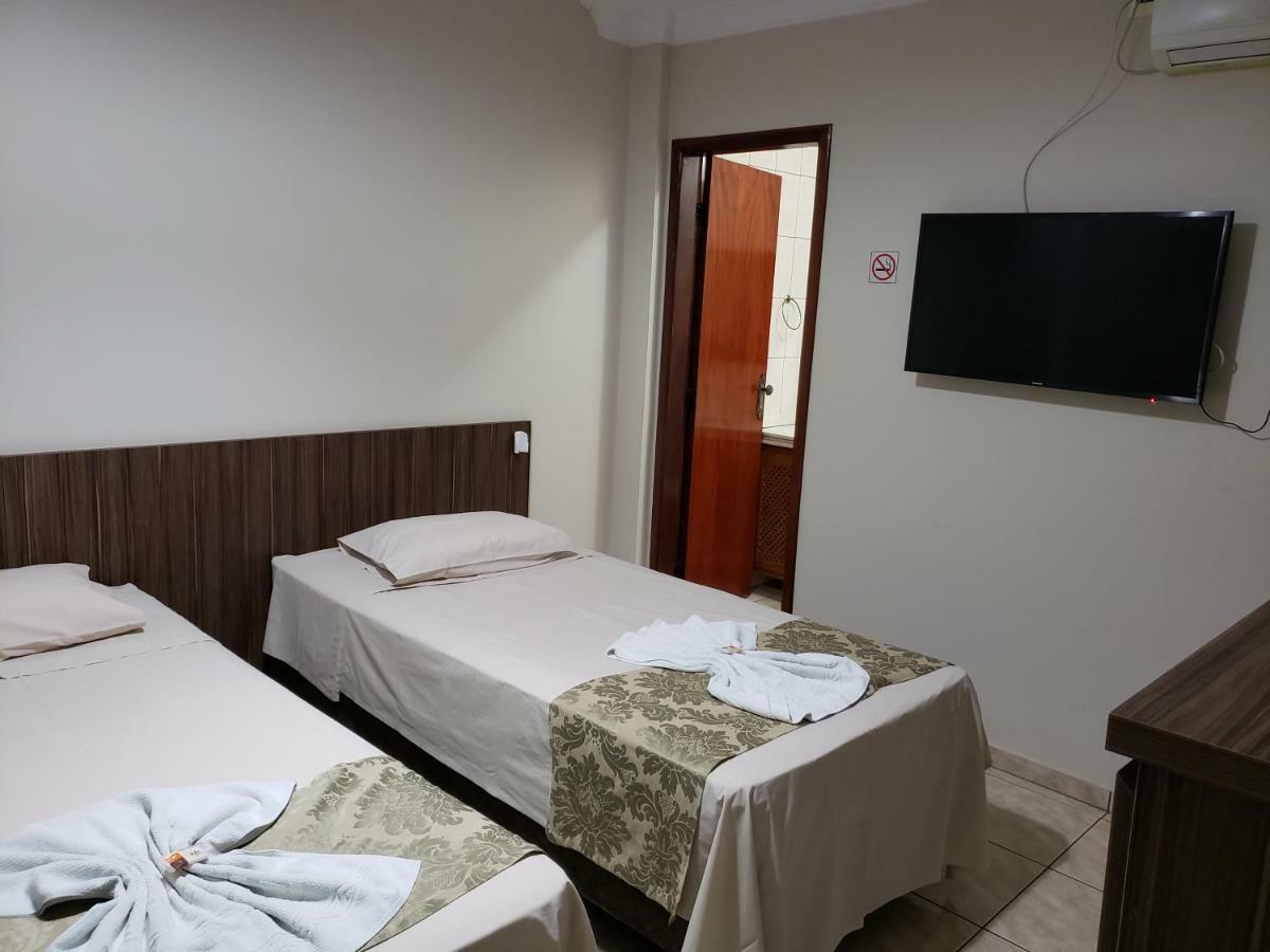 Hotel Itatiaia Tangará da Serra Extérieur photo